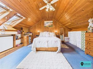 Bedroom- click for photo gallery